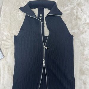 Black Sleeveless Zip-Up Top